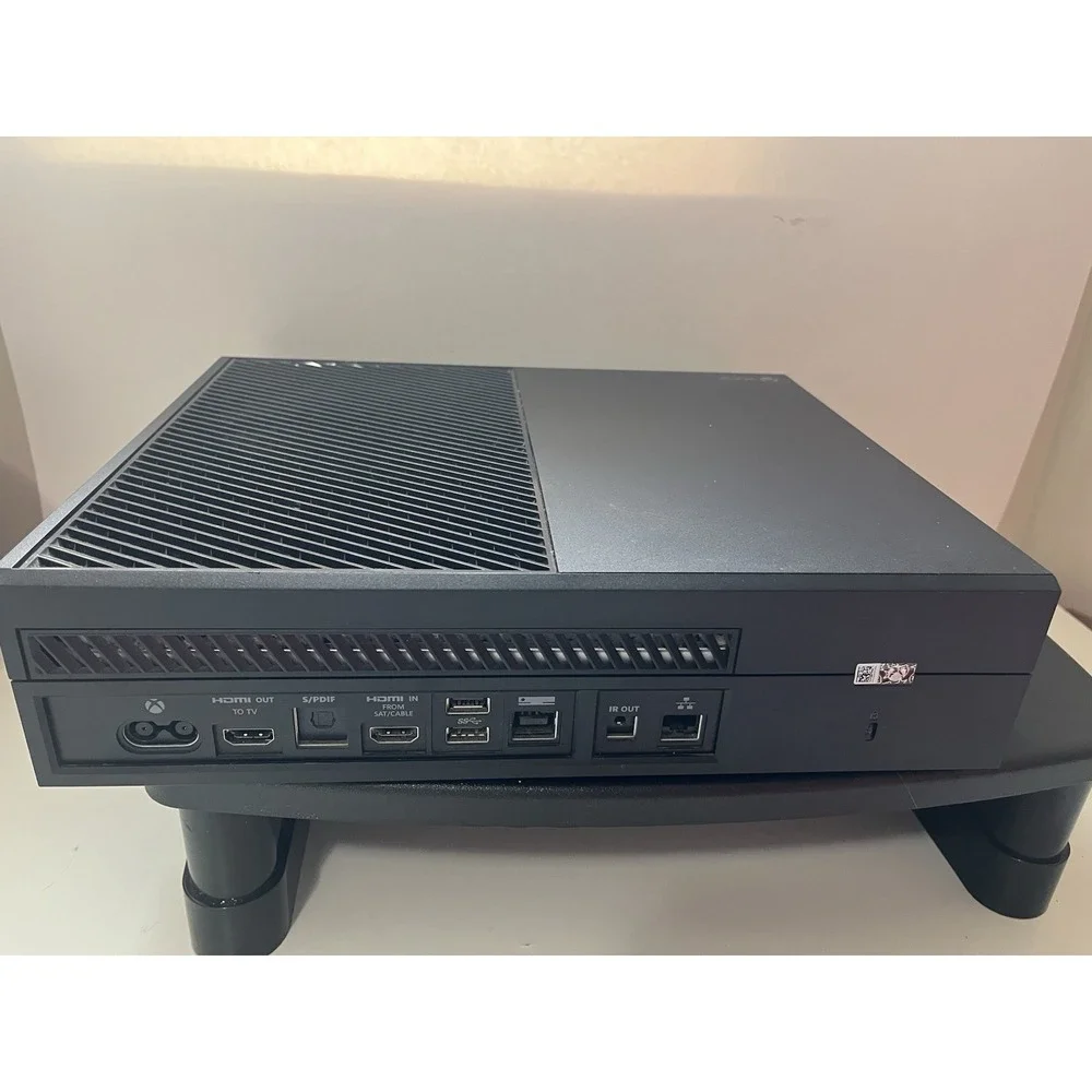 Microsoft Xbox One 1540 500GB Console Tested w/‎ Cords No Controller